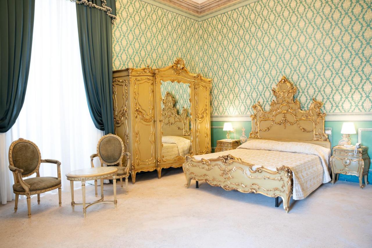 ホテル Il Cavaliere Al Borgo Antico コペルティーノ エクステリア 写真