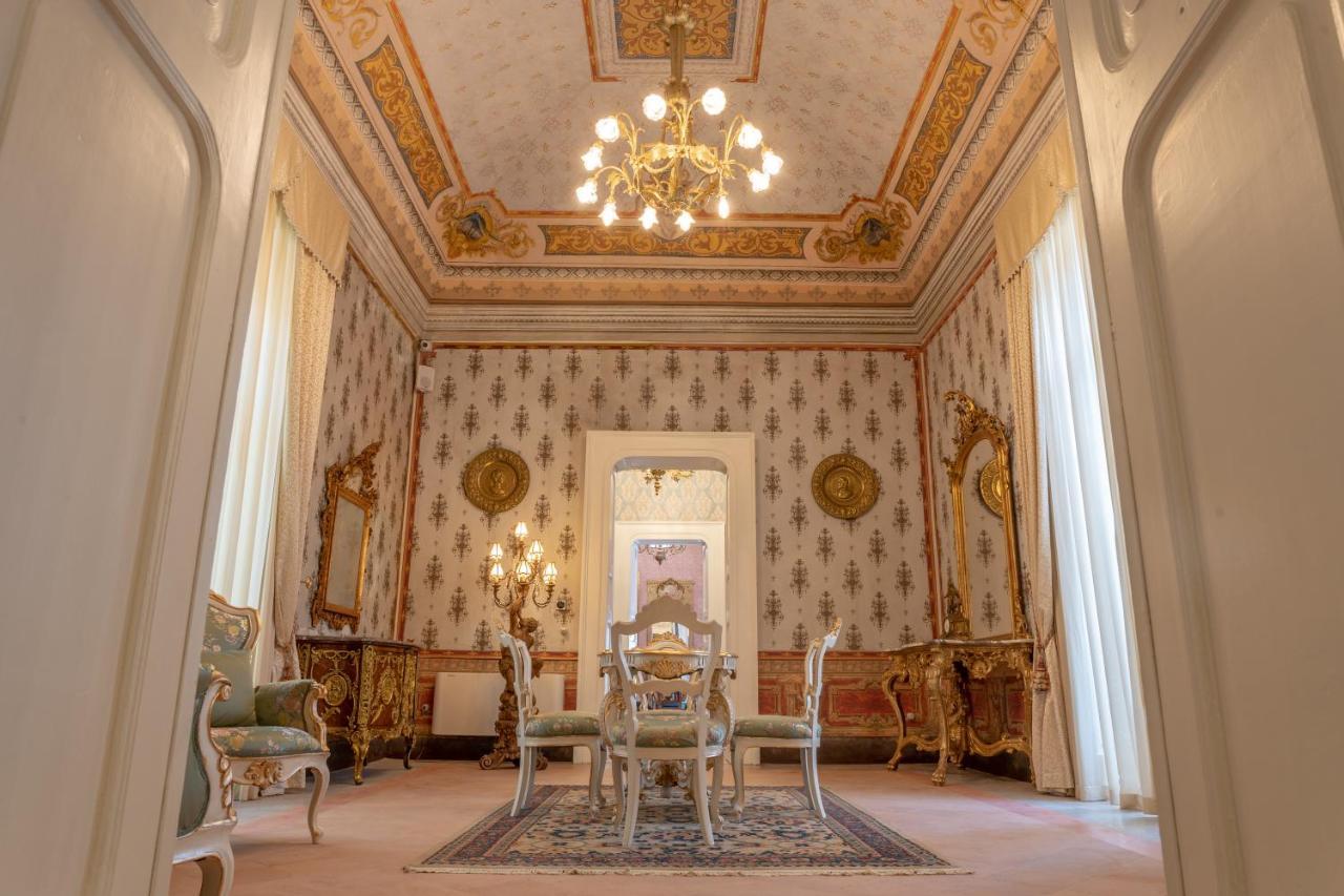 ホテル Il Cavaliere Al Borgo Antico コペルティーノ エクステリア 写真