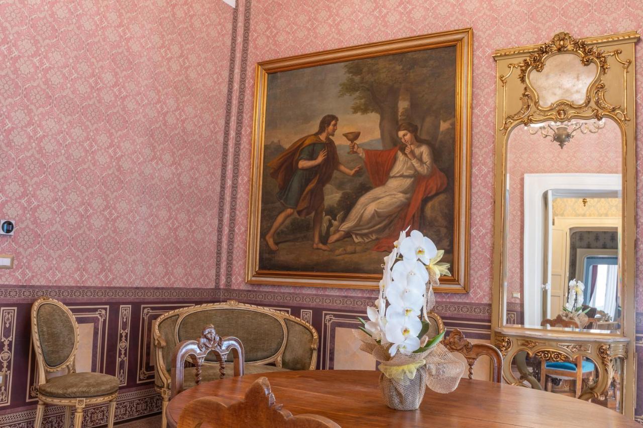 ホテル Il Cavaliere Al Borgo Antico コペルティーノ エクステリア 写真