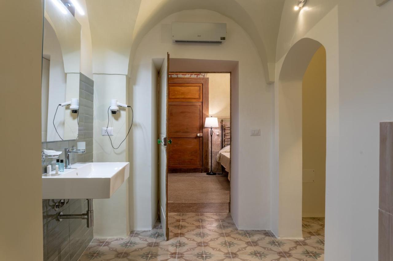 ホテル Il Cavaliere Al Borgo Antico コペルティーノ エクステリア 写真