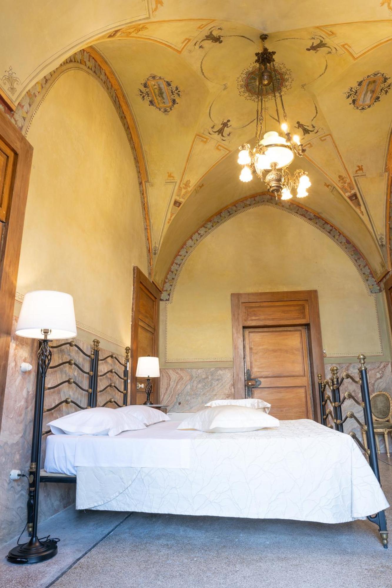 ホテル Il Cavaliere Al Borgo Antico コペルティーノ エクステリア 写真
